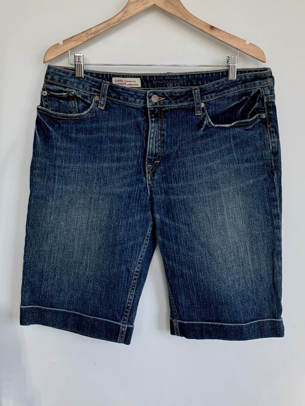 Banana Republic Jean Shorts Classic Straight Cut Low Rise Bermuda Shorts Y2K